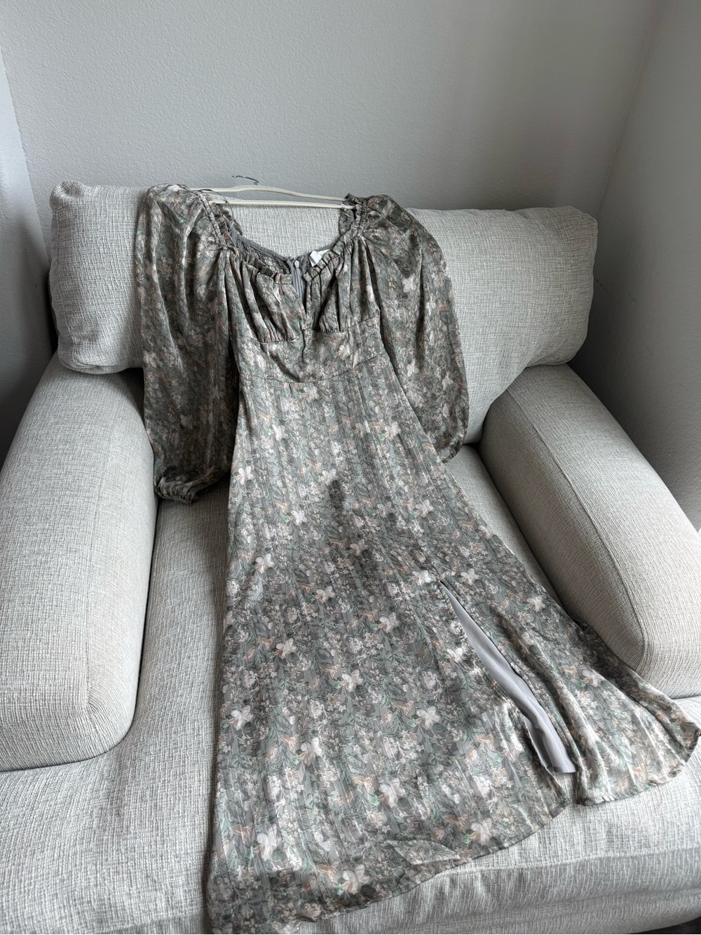 ASTR the Label Floral Midi Dress with Puff Sleeves